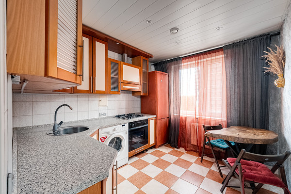 Продам двухкомнатную (2-комн.) квартиру, Советский пр-кт, 108, Немчиновка с