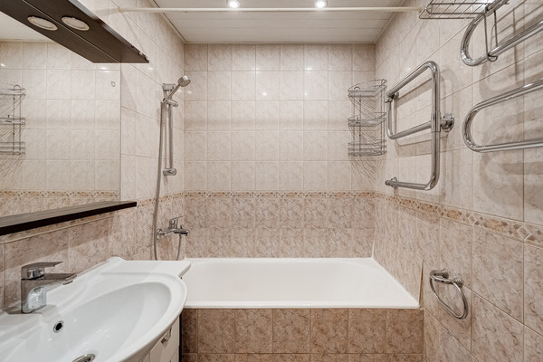 Продам двухкомнатную (2-комн.) квартиру, Советский пр-кт, 108, Немчиновка с