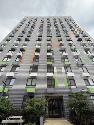 Продам двухкомнатную (2-комн.) квартиру, Александры Монаховой ул, 90к5, Коммунарка п