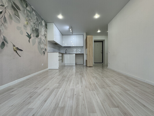 Продам однокомнатную (1-комн.) квартиру, Ленина ул, 145к1, Киров г