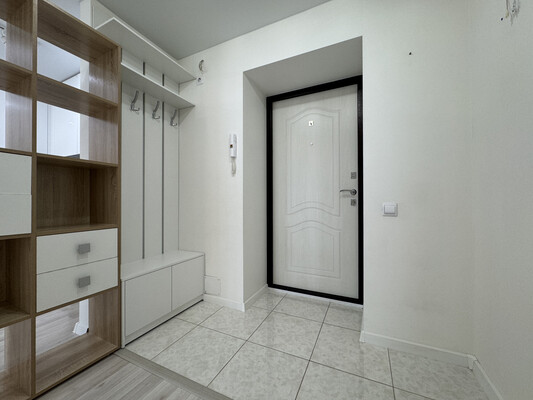 Продам однокомнатную (1-комн.) квартиру, Ленина ул, 145к1, Киров г