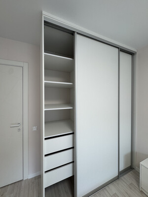 Продам однокомнатную (1-комн.) квартиру, Ленина ул, 145к1, Киров г