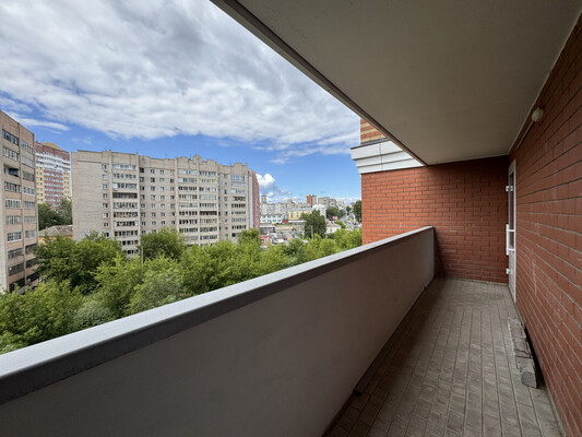 Продам однокомнатную (1-комн.) квартиру, Ленина ул, 145к1, Киров г