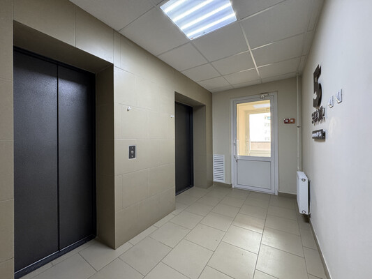 Продам однокомнатную (1-комн.) квартиру, Ленина ул, 145к1, Киров г