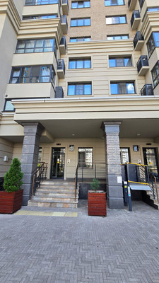 Продам многокомнатную квартиру, Дальняя ул, 8к1, Краснодар г