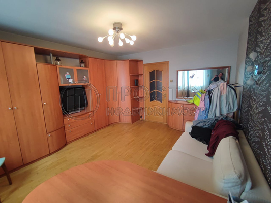 Продам трехкомнатную (3-комн.) квартиру, Ярославское ш, 2к2, Москва г