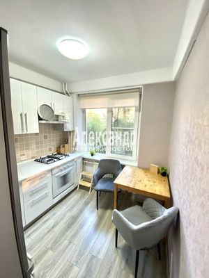 Продам двухкомнатную (2-комн.) квартиру, Шотмана ул, 9к1, Санкт-Петербург г