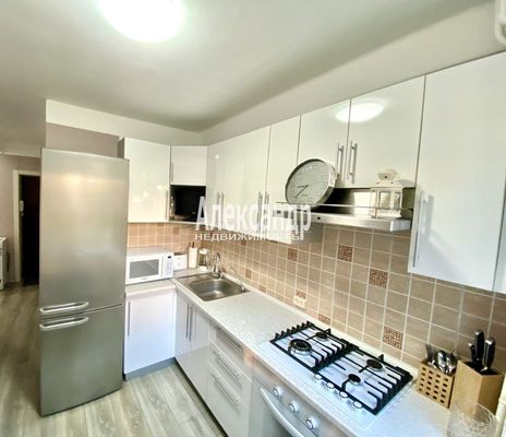 Продам двухкомнатную (2-комн.) квартиру, Шотмана ул, 9к1, Санкт-Петербург г