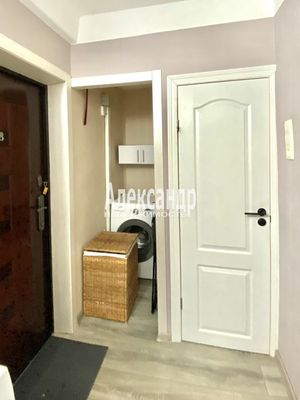 Продам двухкомнатную (2-комн.) квартиру, Шотмана ул, 9к1, Санкт-Петербург г