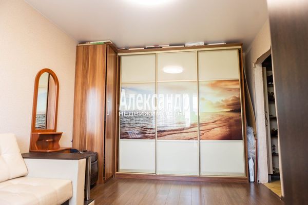Продам двухкомнатную (2-комн.) квартиру, Тамбасова ул, 6к1, Санкт-Петербург г