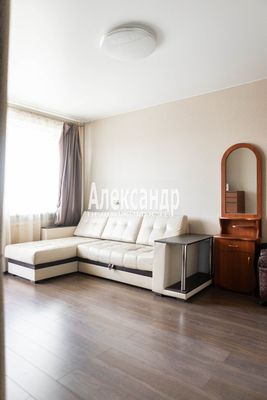 Продам двухкомнатную (2-комн.) квартиру, Тамбасова ул, 6к1, Санкт-Петербург г