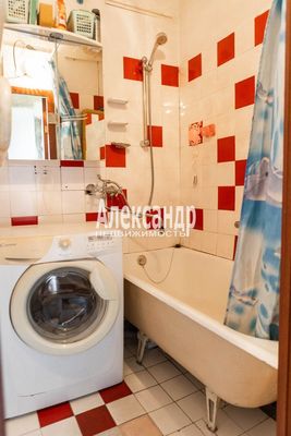 Продам двухкомнатную (2-комн.) квартиру, Тамбасова ул, 6к1, Санкт-Петербург г