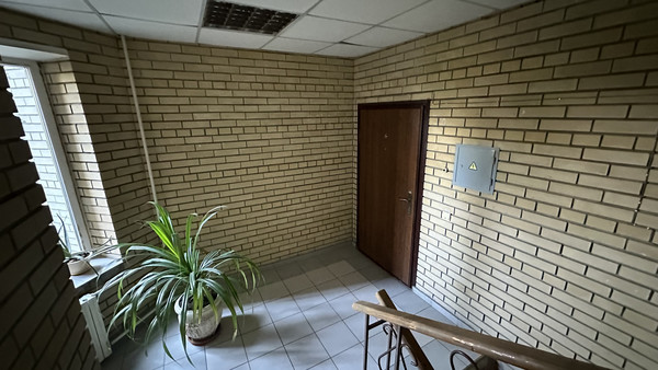 Продам двухкомнатную (2-комн.) квартиру, Закруткина ул, 51/7, Ростов-на-Дону г