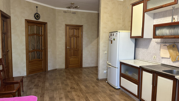 Продам двухкомнатную (2-комн.) квартиру, Закруткина ул, 51/7, Ростов-на-Дону г