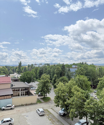 Продам двухкомнатную (2-комн.) квартиру, Байсултанова ул, 28, Нальчик г