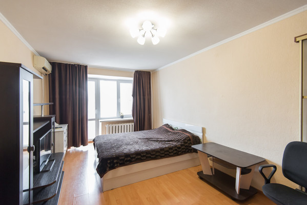 Продам однокомнатную (1-комн.) квартиру, Михаила Нагибина пр-кт, 37б, Ростов-на-Дону г