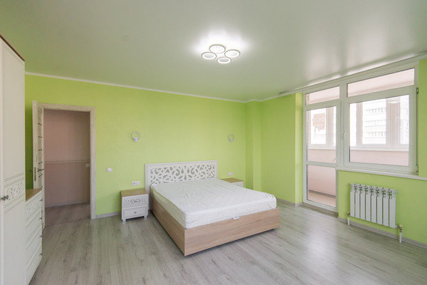 Продам трехкомнатную (3-комн.) квартиру, 40-летия Победы пр-кт, 637к17, Ростов-на-Дону г