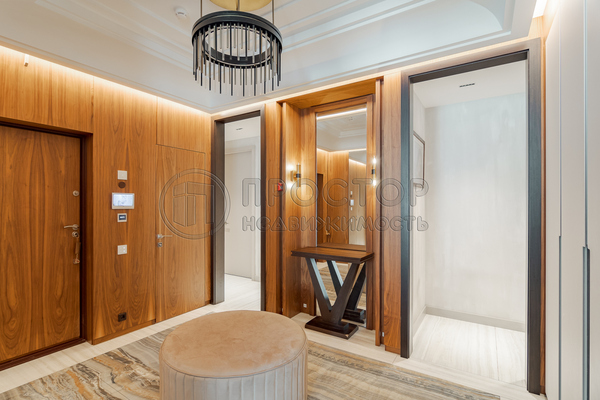 Продам многокомнатную квартиру, Корабельная ул, 17к3, Москва г