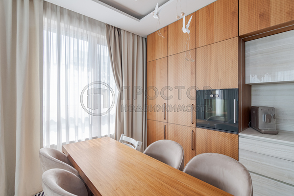 Продам многокомнатную квартиру, Корабельная ул, 17к3, Москва г