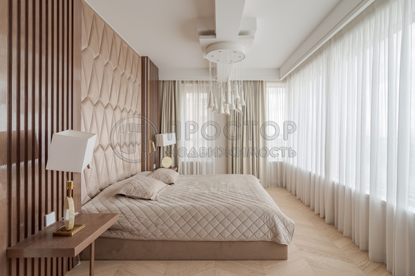 Продам многокомнатную квартиру, Корабельная ул, 17к3, Москва г