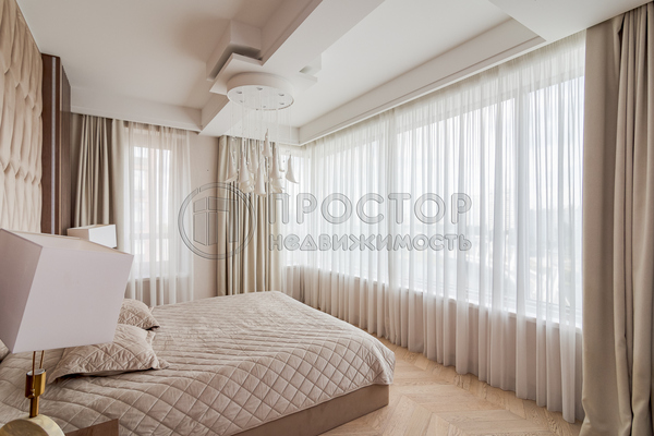 Продам многокомнатную квартиру, Корабельная ул, 17к3, Москва г