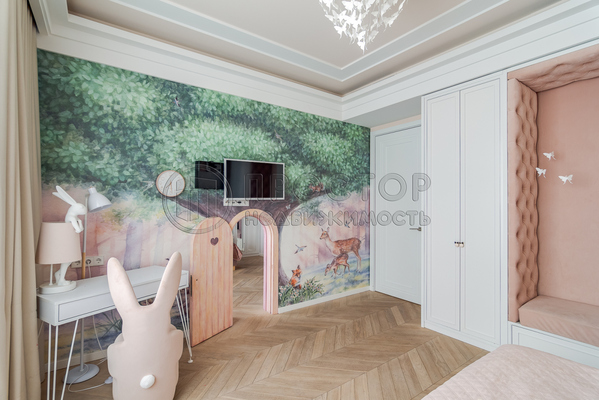 Продам многокомнатную квартиру, Корабельная ул, 17к3, Москва г