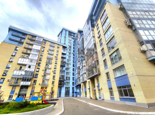 Продам трехкомнатную (3-комн.) квартиру, Абубекира Терегулова ул, 20а, Казань г
