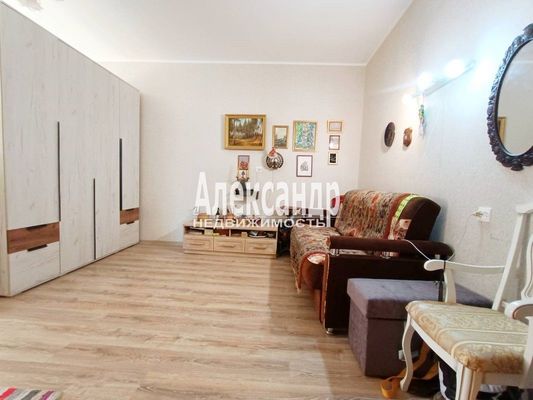 Продам трехкомнатную (3-комн.) квартиру, Ленина пр-кт, 20, Выборг г