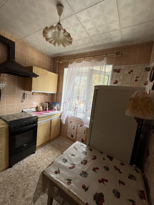 Продам двухкомнатную (2-комн.) квартиру, Краснофлотская ул, 15, Кировск г