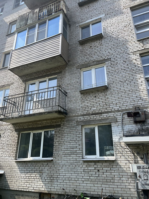 Продам двухкомнатную (2-комн.) квартиру, Краснофлотская ул, 15, Кировск г