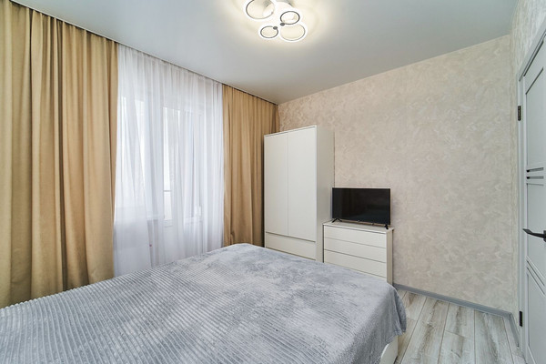 Продам двухкомнатную (2-комн.) квартиру, Западный Обход ул, 45к5, Краснодар г