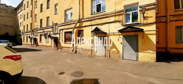 Продам трехкомнатную (3-комн.) квартиру, Декабристов ул, 28, Санкт-Петербург г