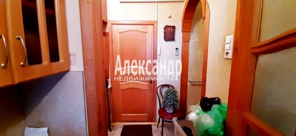 Продам трехкомнатную (3-комн.) квартиру, Декабристов ул, 28, Санкт-Петербург г
