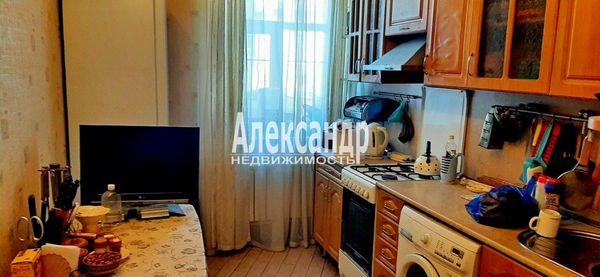 Продам трехкомнатную (3-комн.) квартиру, Декабристов ул, 28, Санкт-Петербург г