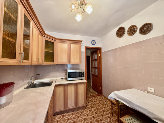 Продам двухкомнатную (2-комн.) квартиру, им. Матэ Залки ул, 7кд, Симферополь г