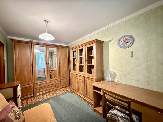 Продам двухкомнатную (2-комн.) квартиру, им. Матэ Залки ул, 7кд, Симферополь г