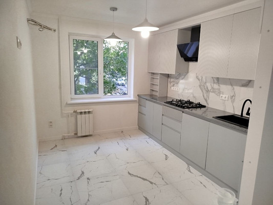 Продам трехкомнатную (3-комн.) квартиру, Еременко ул, 66к3, Ростов-на-Дону г