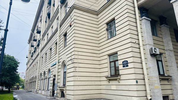 Продам торговое помещение 176 м2, Большой В.О. пр-кт, 89, Санкт-Петербург г