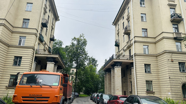 Продам торговое помещение 176 м2, Большой В.О. пр-кт, 89, Санкт-Петербург г