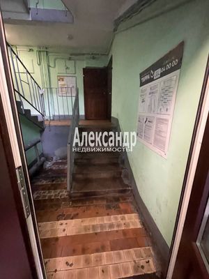 Продам трехкомнатную (3-комн.) квартиру, Купчинская ул, 20к3, Санкт-Петербург г