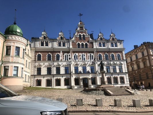 Продам трехкомнатную (3-комн.) квартиру, Моховая ул, 39, Санкт-Петербург г