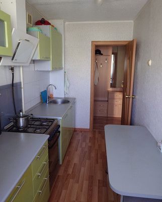 Продам двухкомнатную (2-комн.) квартиру, Карла Маркса ул, 20, Каменск-Уральский г