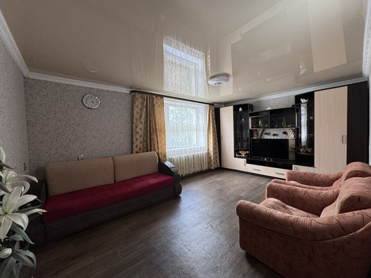 Продам двухкомнатную (2-комн.) квартиру, Киевская ул, 70, Красногвардейское пгт