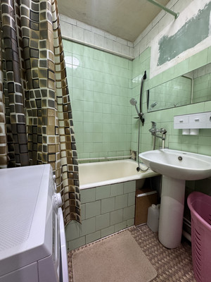 Продам двухкомнатную (2-комн.) квартиру, Киевская ул, 70, Красногвардейское пгт