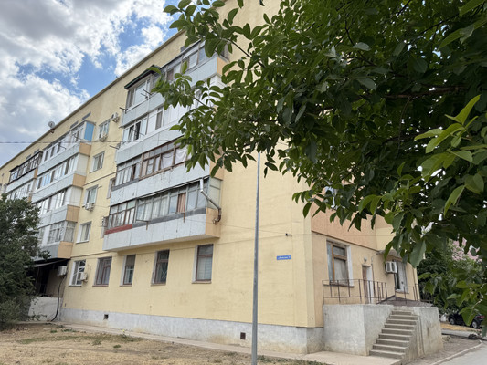 Продам двухкомнатную (2-комн.) квартиру, Киевская ул, 70, Красногвардейское пгт