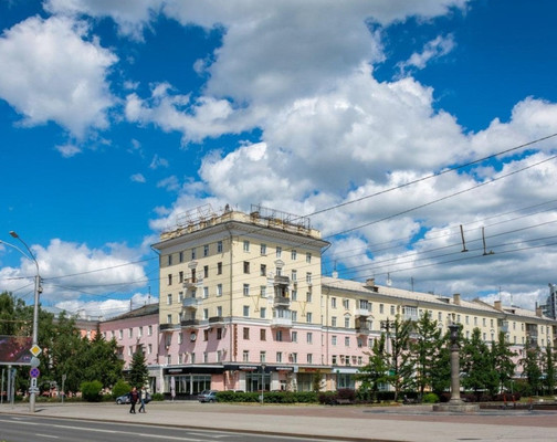 Продам двухкомнатную (2-комн.) квартиру, Шевченко ул, 52а, Барнаул г