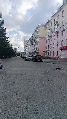 Продам двухкомнатную (2-комн.) квартиру, Шевченко ул, 52а, Барнаул г