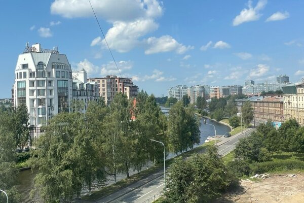 Продам трехкомнатную (3-комн.) квартиру, Ждановская ул, 10, Санкт-Петербург г