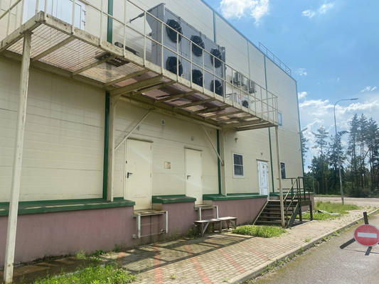 Сдам торговое помещение 4 583 м2, Ленинградское ш, 2к1, Луга г