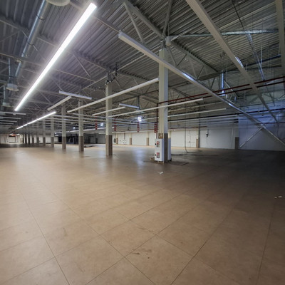 Продам торговое помещение 4 583 м2, Ленинградское ш, 2к1, Луга г